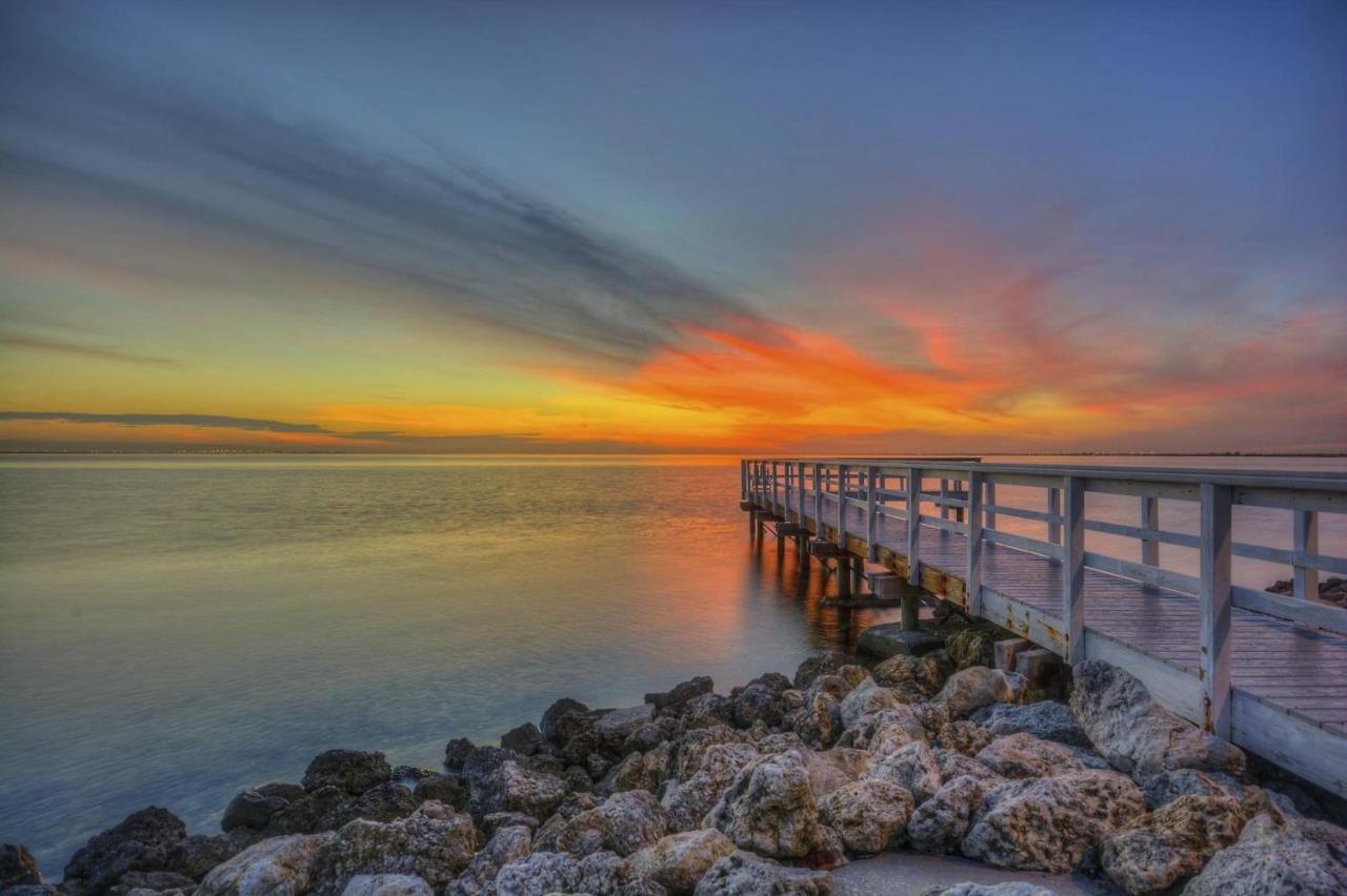 Condo Less Than 5 Min From Airport With Sunset Views Tampa Exterior photo